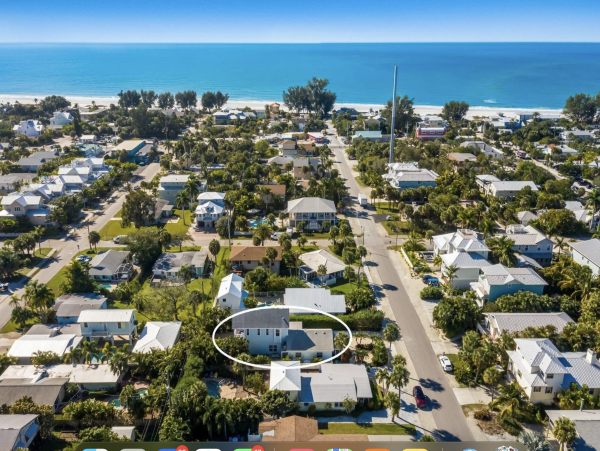 Anna Maria Island Vacation Pool Home Just Steps To Beach